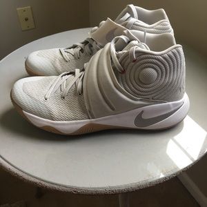 Kyrie 2 “Summer”